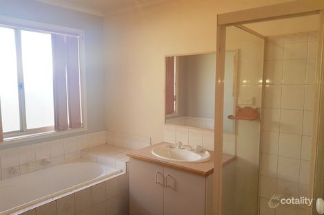 Property photo of 45 Rearden Crescent Roxburgh Park VIC 3064