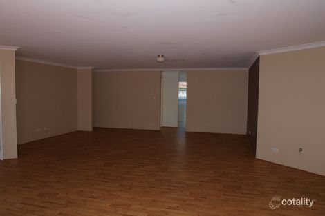 Property photo of 27 Glencoe Parade Halls Head WA 6210