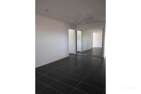 Property photo of 28 Cummings Circuit Willow Vale QLD 4209