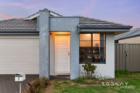 Property photo of 7 Setosa Loop Byford WA 6122