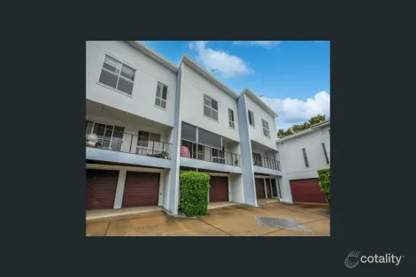 2/30 Beach Ave, Tannum Sands, QLD 4680