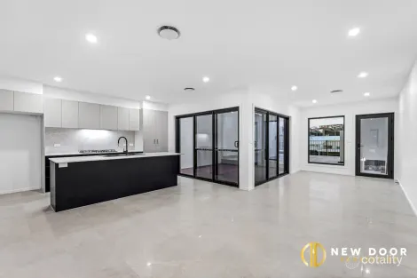 Property photo of 243 Sculthorpe Avenue Whitlam ACT 2611