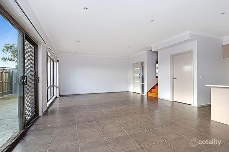 Property photo of 2/7 Huskisson Avenue Lalor VIC 3075