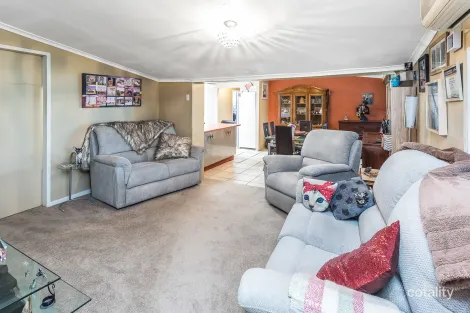 Property photo of 32 Ninth Avenue Sandgate QLD 4017