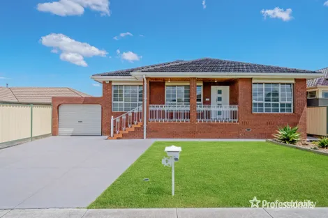 9 Ensign Gr, Taylors Lakes, VIC 3038