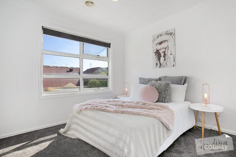 2/130 Kensington Rd, Kensington, VIC 3031