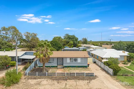 4 Isaacson St, Golden Heights, SA 5322