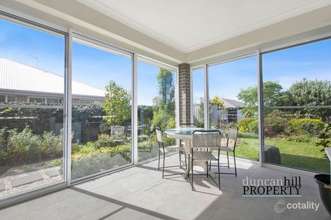 Property photo of 17 De Lauret Street Renwick NSW 2575