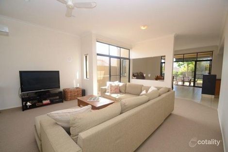 Property photo of 6 Mulgrave Crescent Varsity Lakes QLD 4227