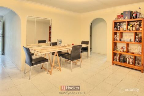 Property photo of 6 Jamie Grove Springwood QLD 4127