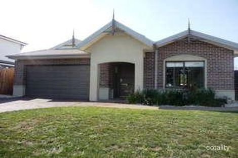 71 Longwarry Rd, Drouin, VIC 3818