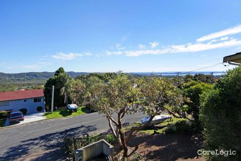 Property photo of 56 Kipling Drive Bateau Bay NSW 2261