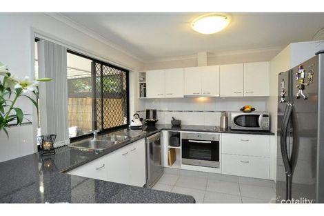 1/5 Stephenson St, Labrador, QLD 4215