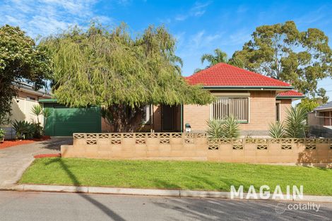 6 Roger Rd, Morphett Vale, SA 5162