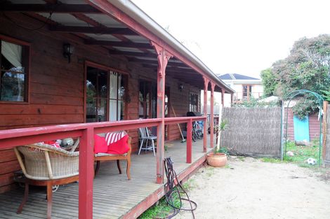 24 Denbigh Rd, Seaford, VIC 3198