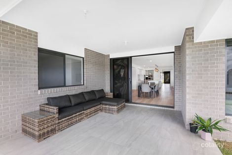 Property photo of 3 Hyacinth Street Bridgeman Downs QLD 4035