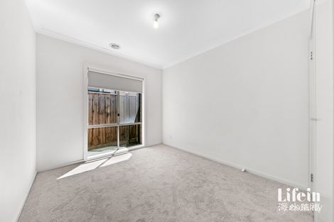 Property photo of 18 Kingsbridge Boulevard Williams Landing VIC 3027
