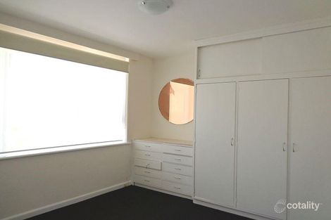 Property photo of 6/3 Ravens Grove St Kilda East VIC 3183