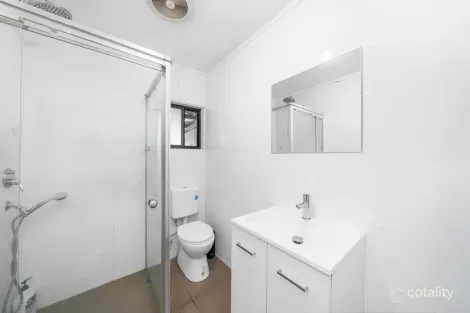 Property photo of 27 Gabo Crescent Sadleir NSW 2168