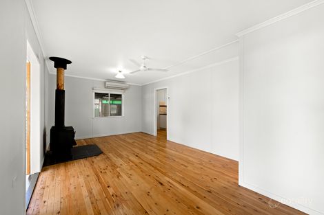 Property photo of 3 Eardley Street Newtown QLD 4350