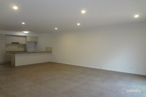 Property photo of 8 Olvine Place Epping VIC 3076