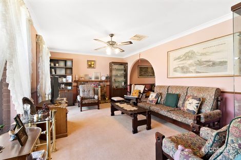 Property photo of 35 Fullerton Crescent Bligh Park NSW 2756