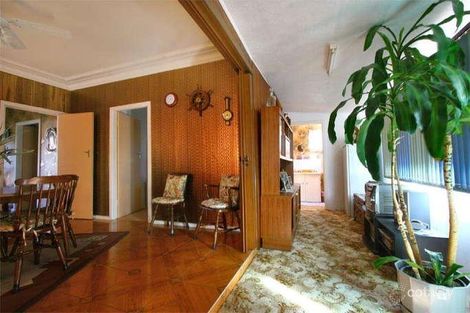 Property photo of 52 Kurrajong Street Windang NSW 2528
