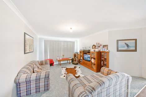Property photo of 32 Wattle Green Place Narellan Vale NSW 2567