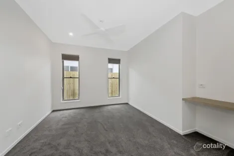Property photo of 14 Spoonbill Street Nudgee QLD 4014