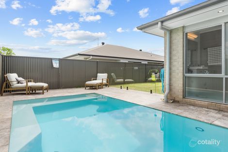 Property photo of 26 Greenview Avenue South Ripley QLD 4306