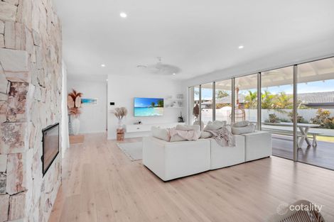 Property photo of 1 Dabchick Drive Burleigh Waters QLD 4220