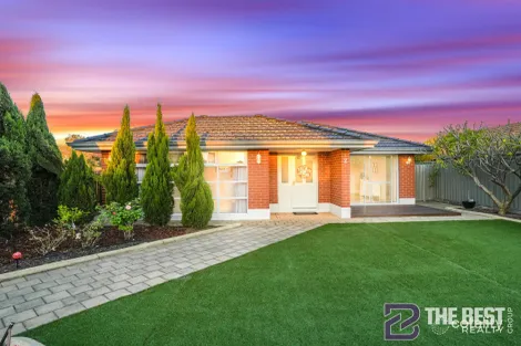 2 HILLHOUSE WAY, PIARA WATERS, WA 6112