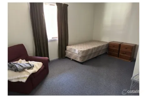 Property photo of 2/67 Pioneer Drive Roxby Downs SA 5725