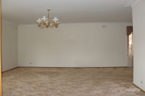 Property photo of 8 Penn Court Fawkner VIC 3060