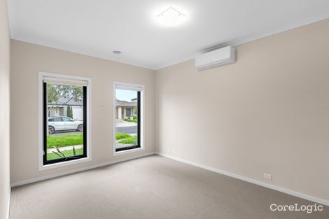 Property photo of 12 Lismore Road Point Cook VIC 3030