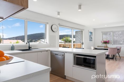 Property photo of 2/220 Cambridge Road Warrane TAS 7018