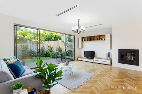 Property photo of 8/81 Glenair Court Templestowe Lower VIC 3107