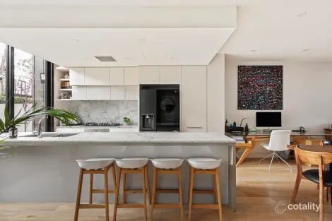 Property photo of 19 Pin Oak Court Canterbury VIC 3126