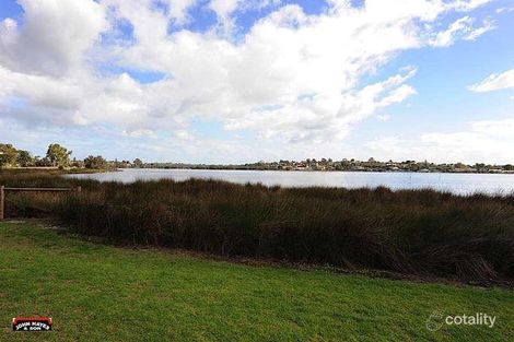 Property photo of 11 Verton Drive Shelley WA 6148