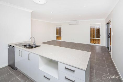 Property photo of 4/14 Sawmill Circuit Riverhills QLD 4074