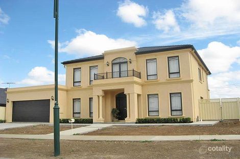 4 Rowlandson Pl, Taylors Lakes, VIC 3038