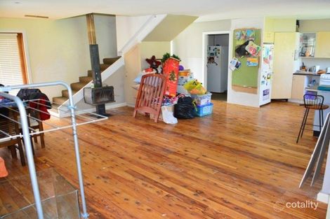 Property photo of 120 Kullaroo Road Summerland Point NSW 2259