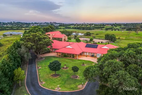 100 Daley Cl, The Oaks, NSW 2570