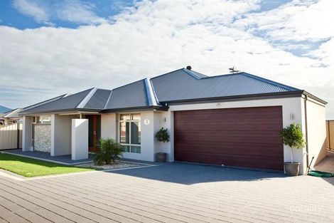 3 Viewpoint Mews, Drummond Cove, WA 6532