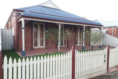 Property photo of 6 Millstream Way Caroline Springs VIC 3023