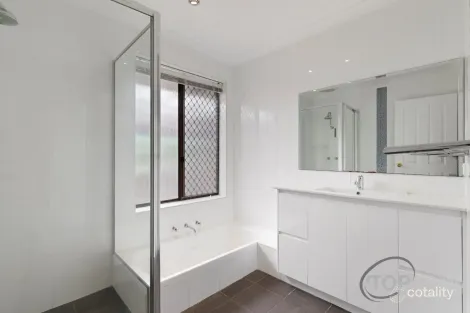 Property photo of 17 Owgan Place Bull Creek WA 6149
