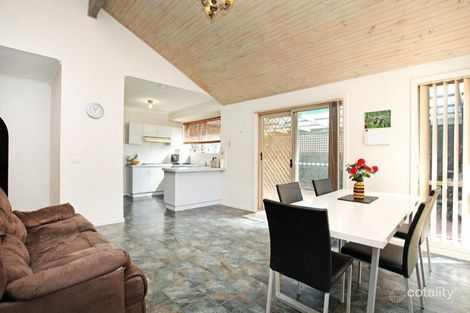 Property photo of 13 Prior Court Brookfield VIC 3338