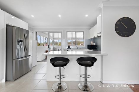 Property photo of 1 Wren Close Thornton NSW 2322