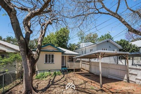 11 Gilbert Rd, Windsor, QLD 4030