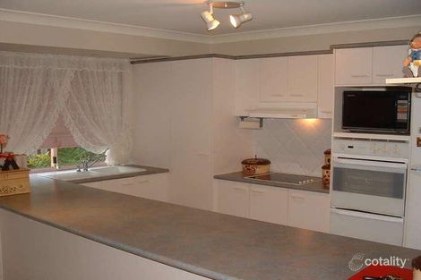 Property photo of 17 Gainsborough Drive Varsity Lakes QLD 4227